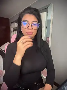 Miaparkerss  online show from 1, 11, 2025