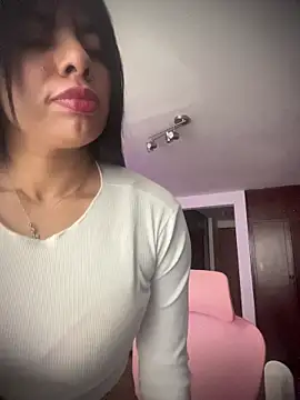 Miaparkerss  online show from 17, 3, 2026