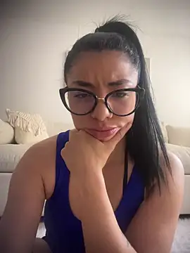 Miaparkerss  online show from 9, 11, 2025