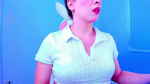 Ariana f online show from 20, 10, 2025