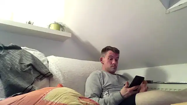 Cambitchboy online show from 26, 2, 2025