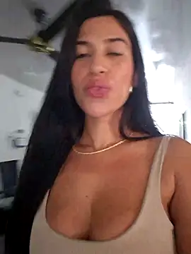 Snapshot of lady-rosse chatting on 15, 3, 2025 lady-rosse online show from 15, 3, 2025