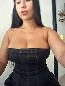 Snapshot of lady-rosse chatting on 24, 10, 2025 lady-rosse online show from 24, 10, 2025