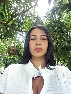 Snapshot of lady-rosse chatting on 23, 11, 2025 lady-rosse online show from 23, 11, 2025