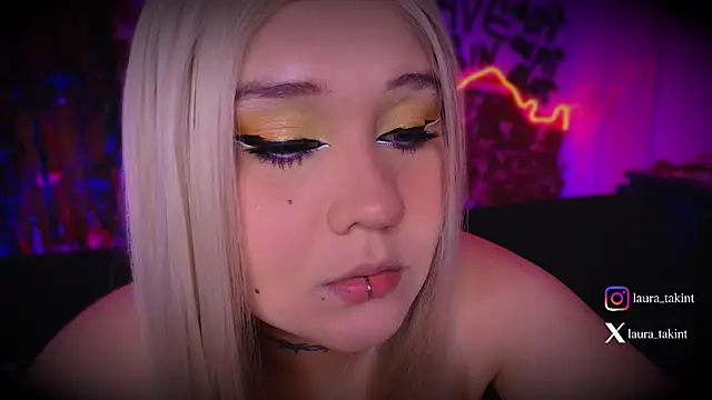 Laura takint online show from 30, 9, 2025