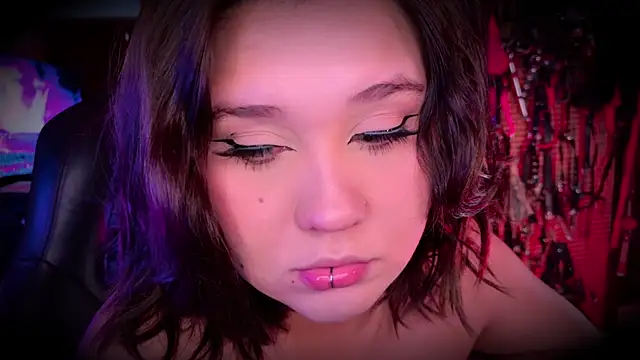Laura takint online show from 31, 3, 2026