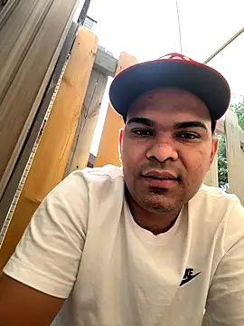 Snapshot of marhi32 chatting on 14, 9, 2025 marhi32 online show from 14, 9, 2025