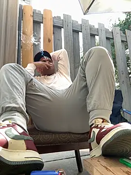 Snapshot of marhi32 chatting on 3, 10, 2025 marhi32 online show from 3, 10, 2025