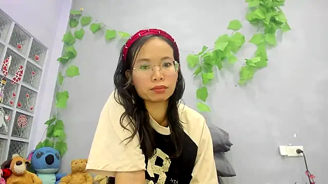 Snapshot of loveley_jenny chatting on 4, 7, 2026 loveley jenny online show from 4, 7, 2026