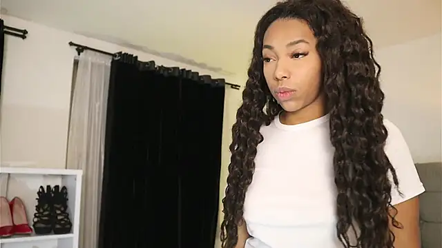 Snapshot of Valeriestyle chatting on 11, 3, 2025 Valeriestyle online show from 11, 3, 2025