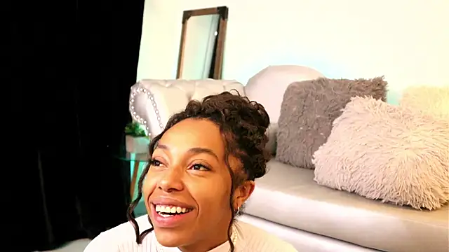 Snapshot of Valeriestyle chatting on 21, 10, 2025 Valeriestyle online show from 21, 10, 2025