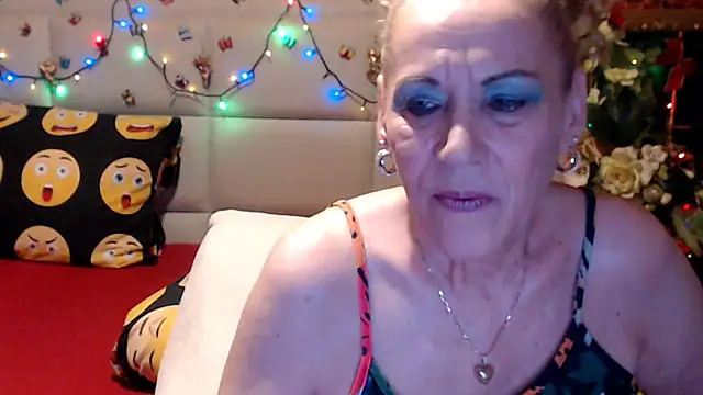 Snapshot of HappyWomanOn chatting on 16, 7, 2026 HappyWomanOn online show from 16, 7, 2026