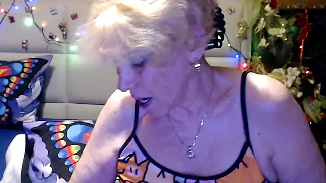 Snapshot of HappyWomanOn chatting on 27, 6, 2026 HappyWomanOn online show from 27, 6, 2026