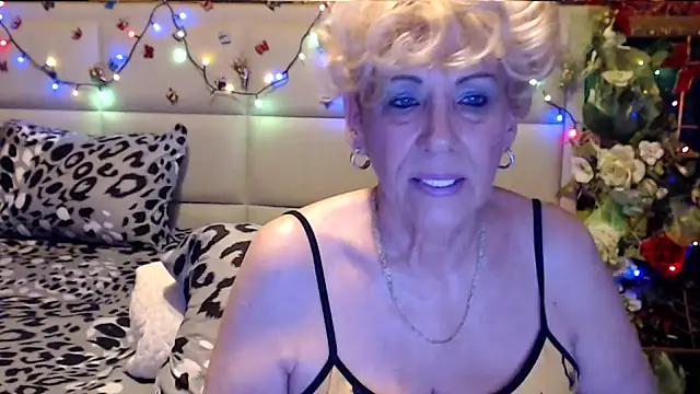 HappyWomanOn online show from 12, 11, 2025