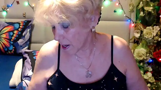Snapshot of HappyWomanOn chatting on 28, 6, 2026 HappyWomanOn online show from 28, 6, 2026