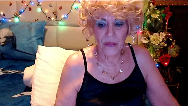 Snapshot of HappyWomanOn chatting on 21, 2, 2026 HappyWomanOn online show from 21, 2, 2026
