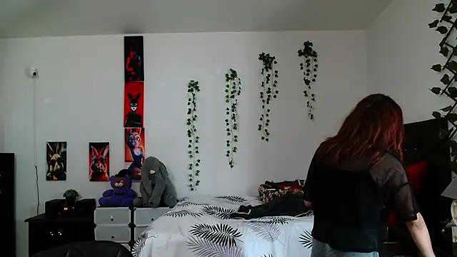 Pinkye skarlet online show from 18, 9, 2025