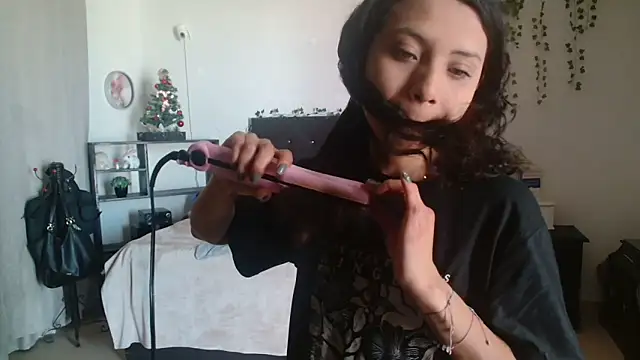 Pinkye skarlet online show from 2, 12, 2025