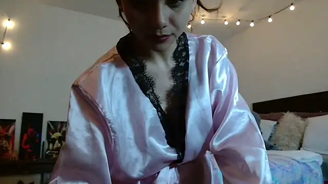 Pinkye skarlet online show from 2, 2, 2025