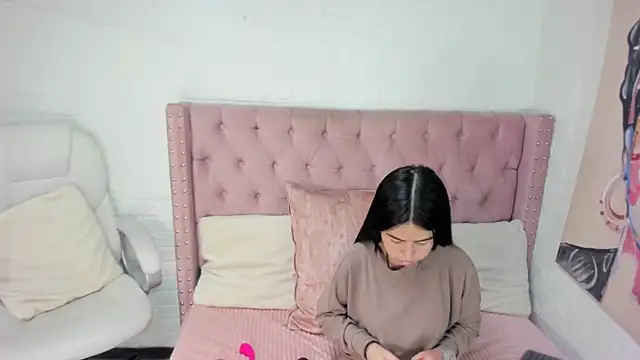 Snapshot of ArianaSmith69 chatting on 22, 2, 2025 ArianaSmith69 online show from 22, 2, 2025
