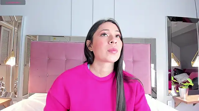 Ahincale online show from 10, 11, 2025