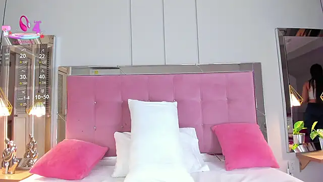 Ahincale online show from 9, 10, 2025