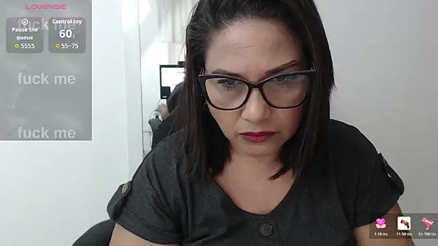 Katha Marck online show from 3, 2, 2026