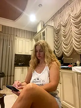 Amazoniiaa online show from 15, 9, 2025