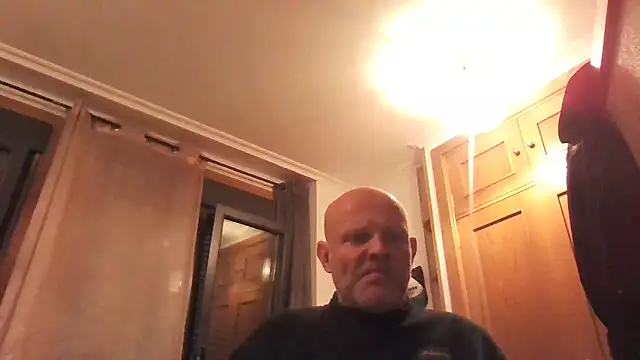 davigochi77bcn online show from 18, 12, 2024