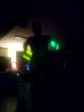 Hotredheadandtoungelasher online show from 11, 3, 2026