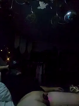 Hotredheadandtoungelasher online show from 23, 10, 2025