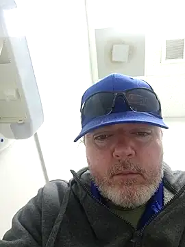 Hotredheadandtoungelasher online show from 1, 11, 2025