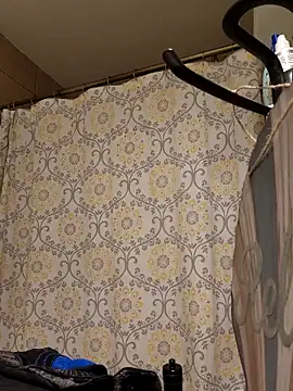 Hotredheadandtoungelasher online show from 6, 4, 2026