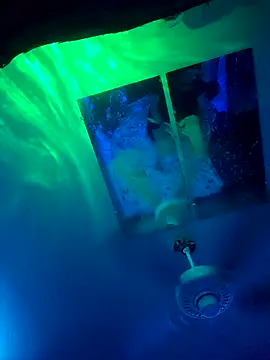 Hotredheadandtoungelasher online show from 23, 3, 2026