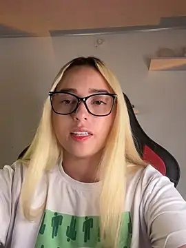 Irisweet  online show from 17, 3, 2025