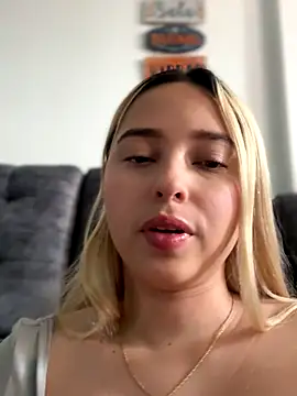 Irisweet  online show from 3, 10, 2025