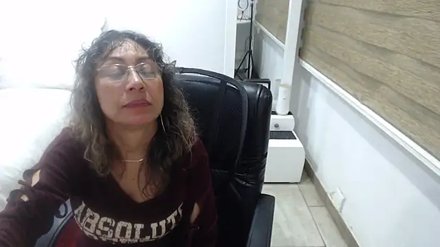 Snapshot of jesy_hot chatting on 9, 10, 2025 jesy hot online show from 9, 10, 2025