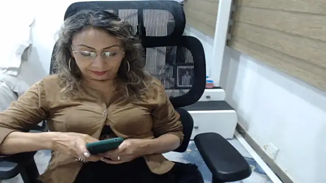 jesy hot online show from 7, 5, 2026