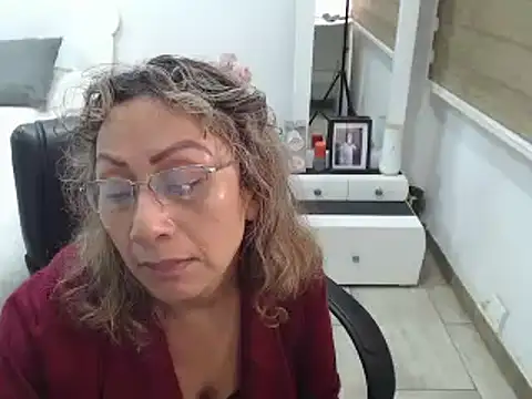 Snapshot of jesy_hot chatting on 21, 3, 2025 jesy hot online show from 21, 3, 2025