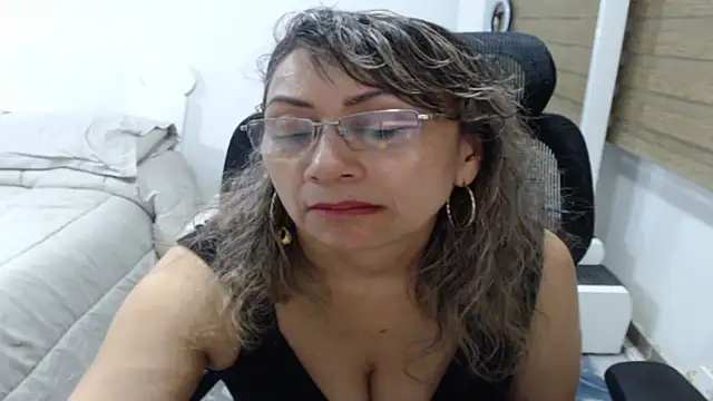 Snapshot of jesy_hot chatting on 1, 7, 2026 jesy hot online show from 1, 7, 2026