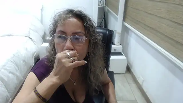 jesy hot online show from 23, 12, 2025