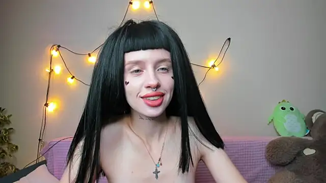 FlowerOfSin2001 online show from 19, 9, 2025