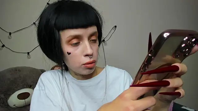 FlowerOfSin2001 online show from 11, 10, 2025