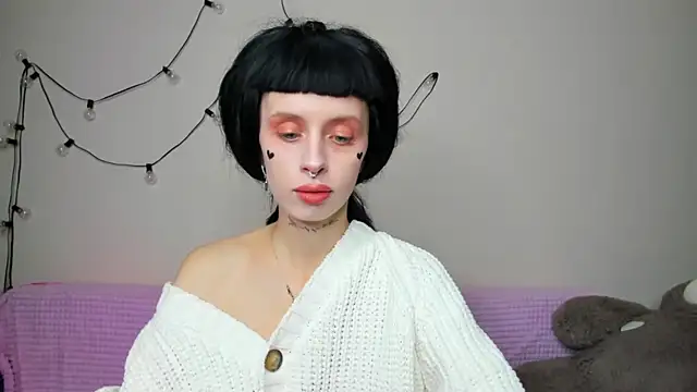 FlowerOfSin2001 online show from 10, 10, 2025