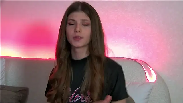 AudreyBarlow online show from 18, 3, 2025