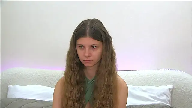 AudreyBarlow online show from 7, 10, 2025