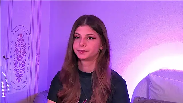 AudreyBarlow online show from 18, 3, 2025