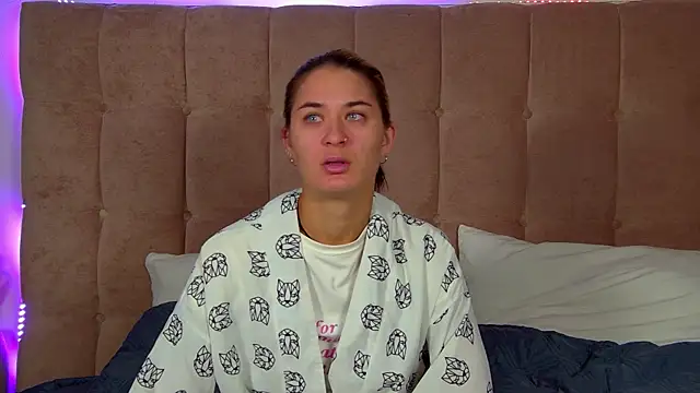 RachelSimpson online show from 17, 9, 2025