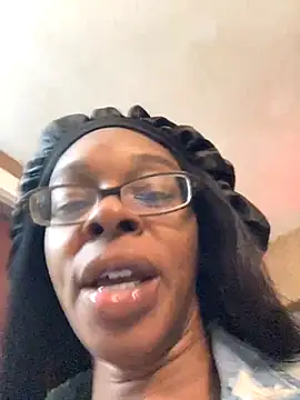 Jasmine FullsShine online show from 8, 11, 2025