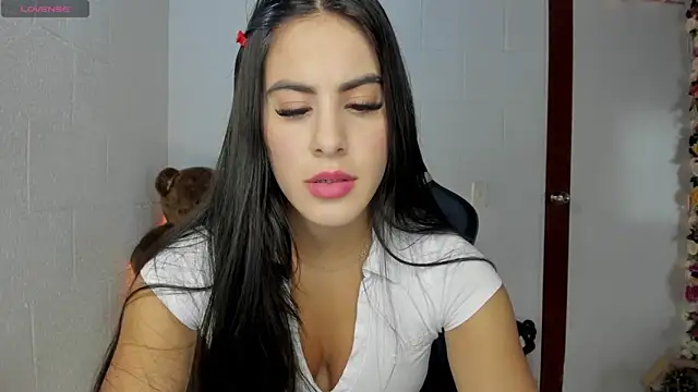 M isabel25 online show from 9, 1, 2025